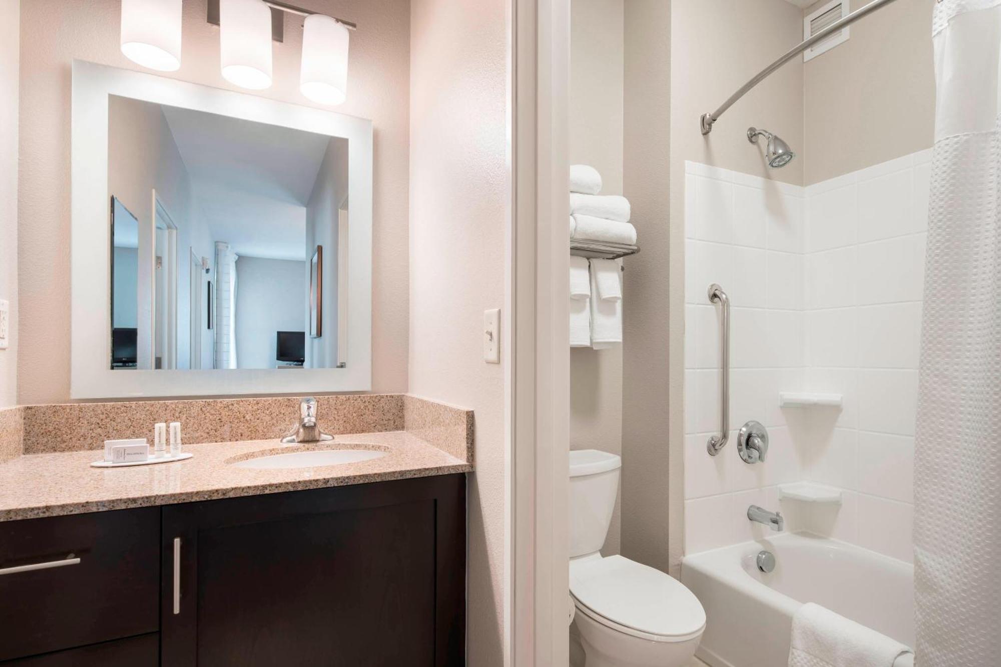 Towneplace Suites By Marriott San Diego Carlsbad / Vista Extérieur photo